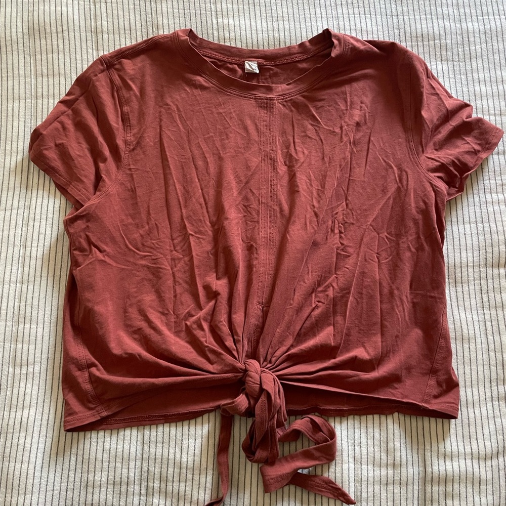 Lululemon Athletica Short Sleeve Tie-Front Crop Tee